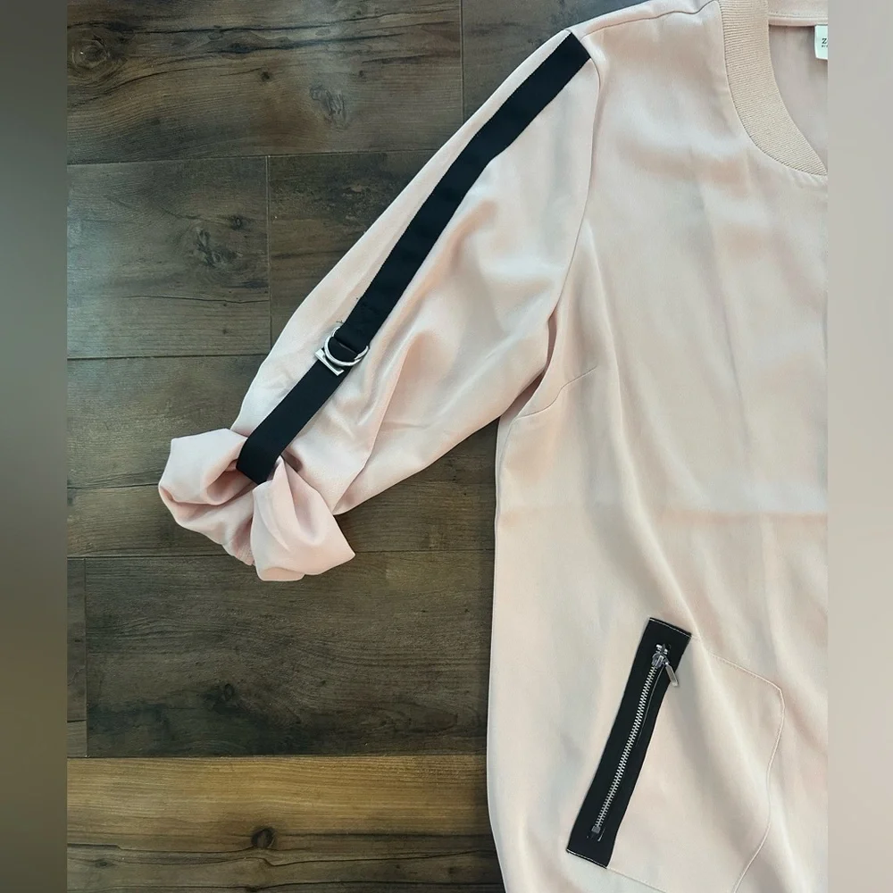 Zenergy by Chico’s Pink Bomber Jacket – Size 2 (M/L) - Picture 2 of 10